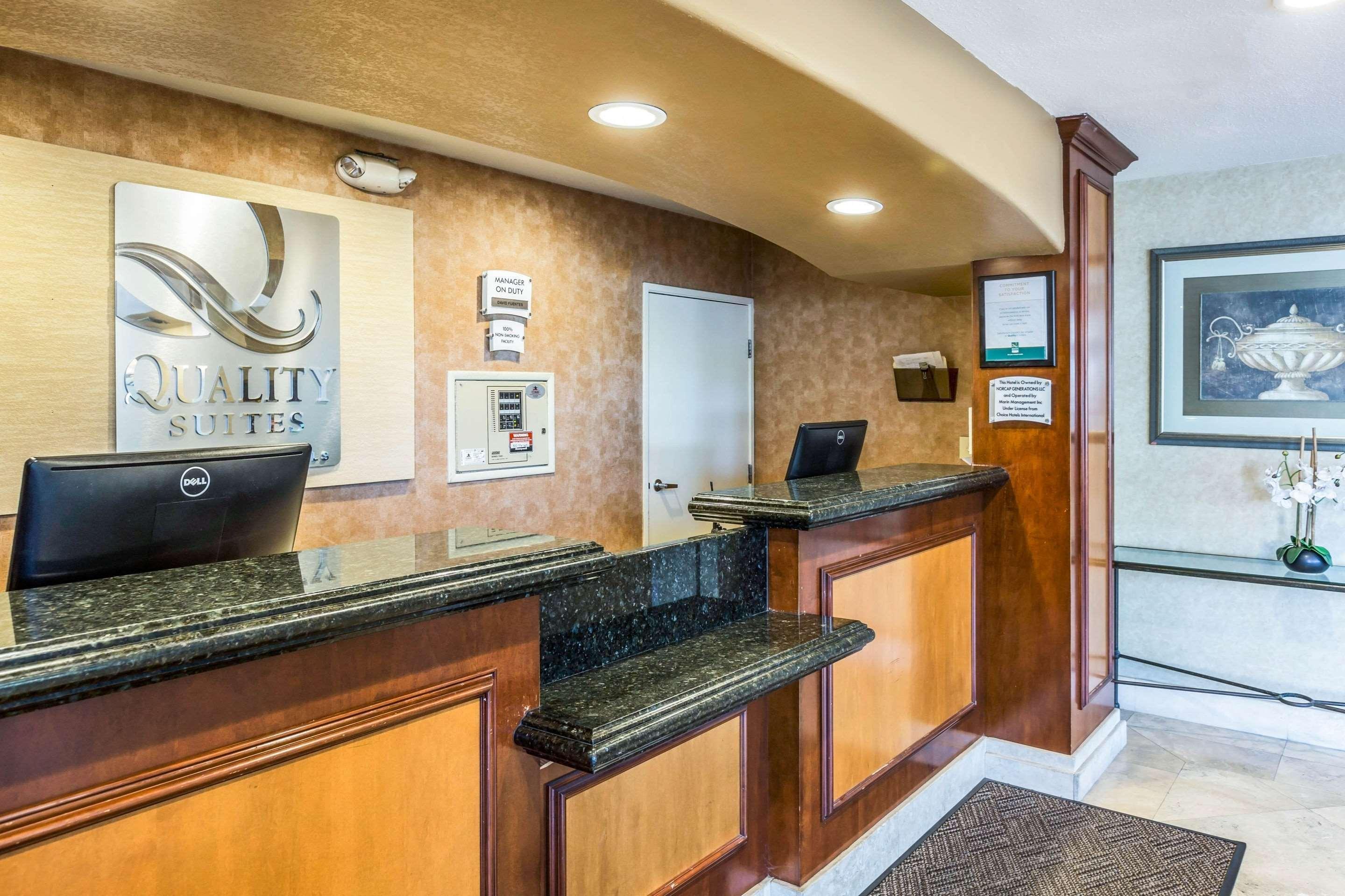 Ramada Suites By Wyndham San Diego Exterior photo